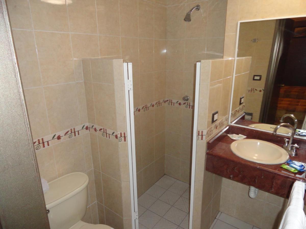 Hotel Plaza Crystal Xalapa Kültér fotó