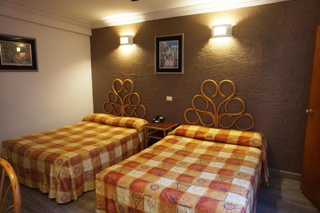 Hotel Plaza Crystal Xalapa Kültér fotó