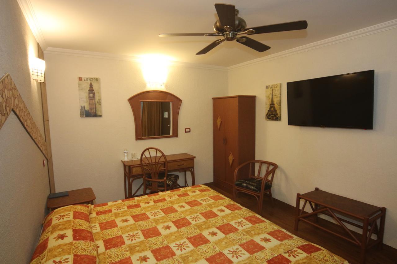 Hotel Plaza Crystal Xalapa Kültér fotó
