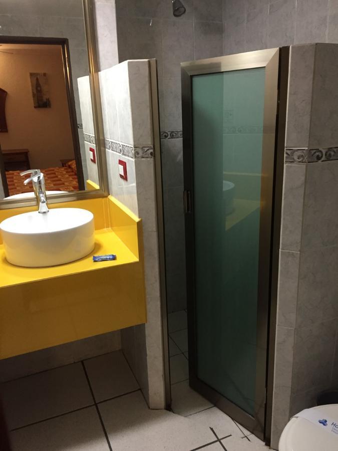 Hotel Plaza Crystal Xalapa Kültér fotó