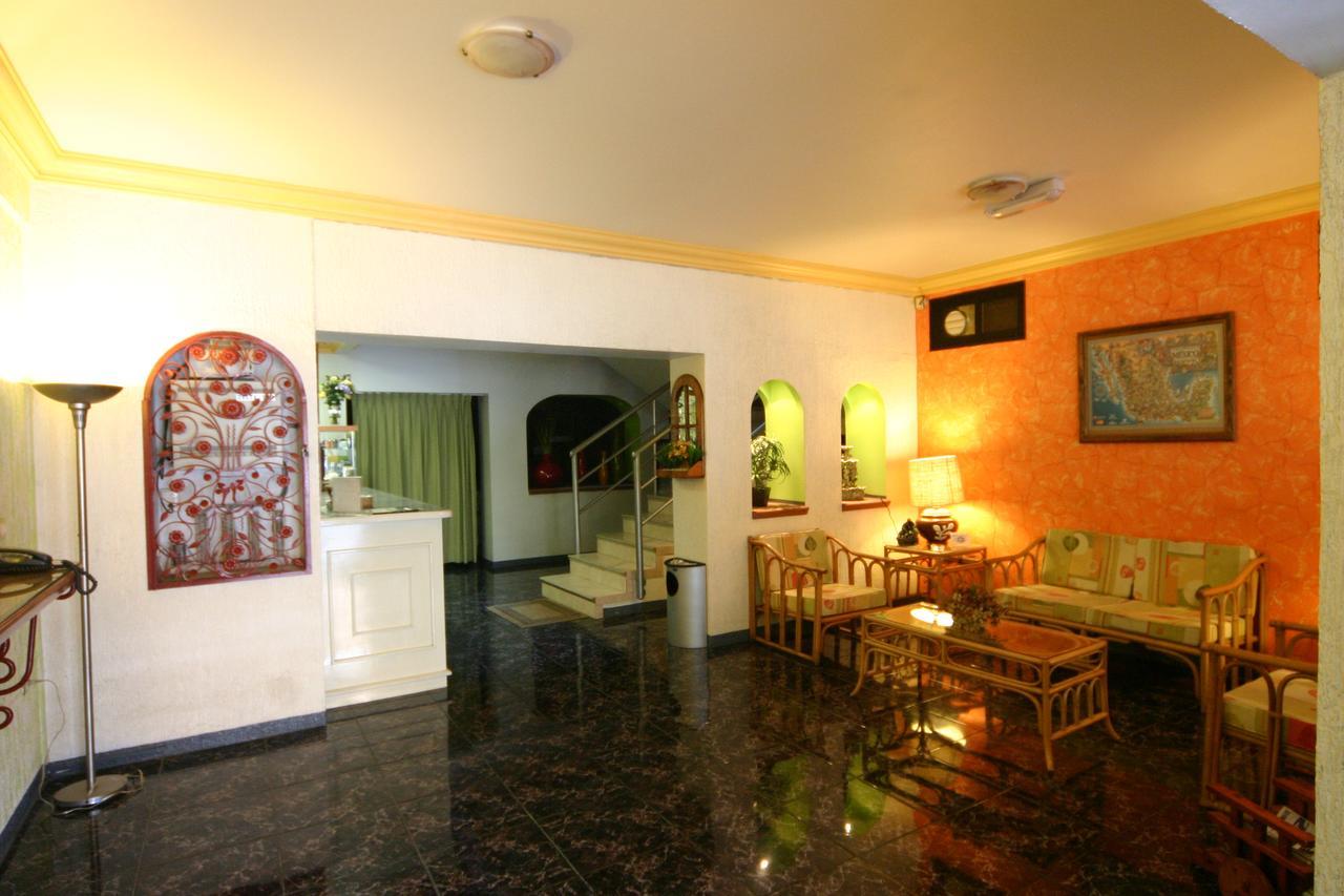 Hotel Plaza Crystal Xalapa Kültér fotó