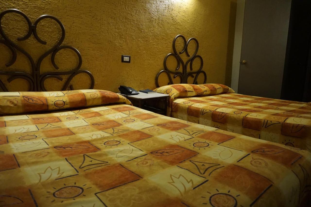 Hotel Plaza Crystal Xalapa Kültér fotó