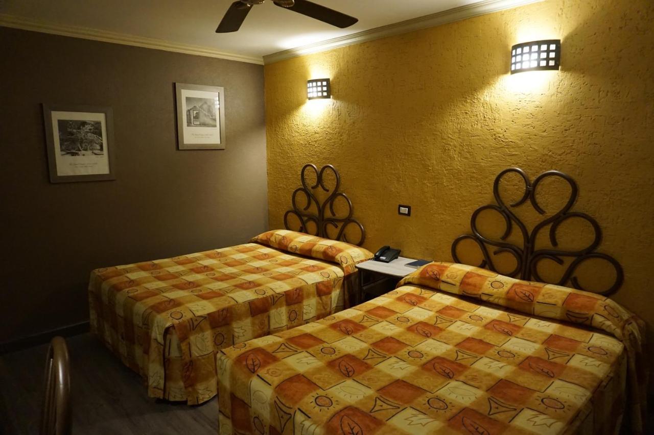 Hotel Plaza Crystal Xalapa Kültér fotó